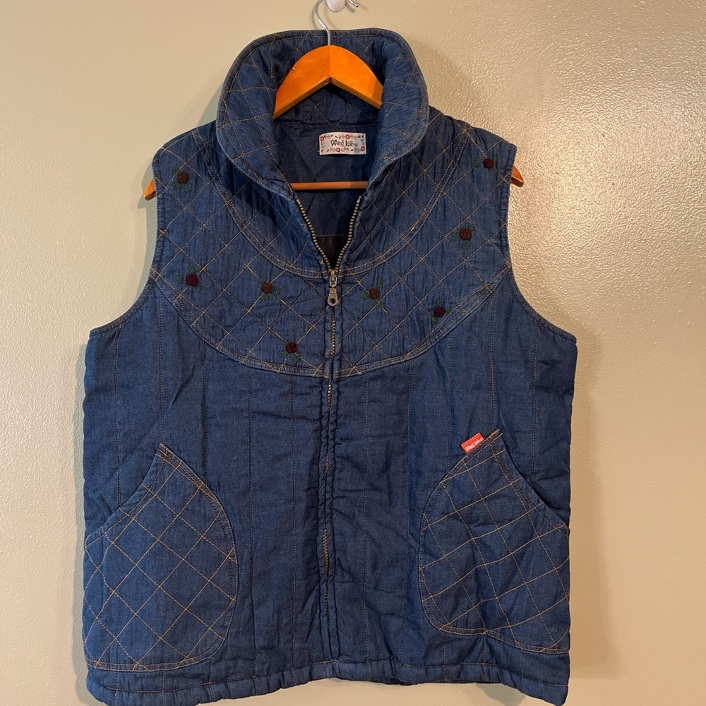 Vintage Y2K Womens  Denim Vest with Embroidered Roses Cotton Quilted M